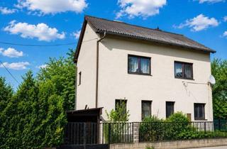 Einfamilienhaus kaufen in Wolfgang-Mühlwanger-Straße, 1220 Wien, Entwicklungsliegenschaft mit Altbestand auf 536 m² Grund