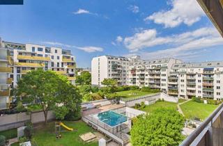 Wohnung kaufen in 1110 Wien, Lichtdurchflutetes Studioapartment mit Loggia, Garagenplatz und Swimmingpool