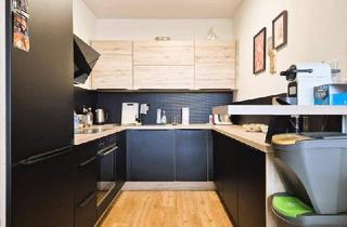 Wohnung kaufen in Bergweg 13, 3350 Haag, Stadt Haag Zentrum! Sonnige 2-Zimmer-Wohnung mit Balkon und herrlicher Fernsicht, 51 m² WNFL, Küche möbliert, Freiparkplatz!