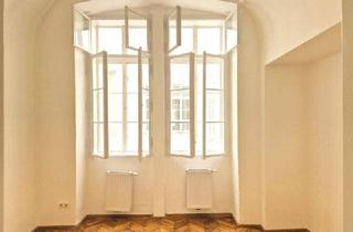 Wohnung mieten in Hauptplatz 24, 4020 Linz, Atelier oder Büro im historischen Stadthaus am Linzer Hauptplatz - 23,7 m² - 2 Räume plus Teeküche/WC am Gang!