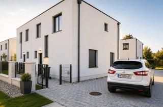 Einfamilienhaus kaufen in 2232 Deutsch-Wagram, EINZIEHEN & WOHLFÜHLEN | Modernes Einfamilienhaus mit Küche, großem Eigengarten & 2 Stellplätzen
