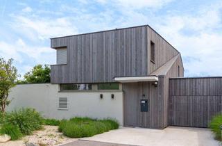 Haus kaufen in 7100 Neusiedl am See, Exklusives Haus mit privater Bootsanlegestelle im Segelhafen West