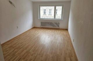 Wohnung kaufen in Rennweg, 1030 Wien, Helle Einzimmerwohnung im 6.Liftstock nähe Bahnhof Rennweg, in 6 Minuten mit den Öffis in Wien Mitte