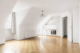Wohnung kaufen in 5020 Salzburg, Gemütliche Dachgeschoß-Garconniere in zentraler Stadtlage