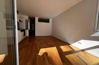 Wohnung mieten in 1220 Wien, Charmante 1-Zimmer-DG-Wohnung mit 2 Terrassen in 1220 Wien – nur € 814,95 Miete!