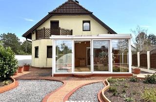 Einfamilienhaus kaufen in Pirquet Straße, 2231 Strasshof an der Nordbahn, "Einfamilienhaus mit Pool, Sauna & 1.182 m² Grundstück in Strasshof"