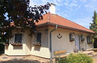 Einfamilienhaus kaufen in Eichenweg, 2231 Strasshof an der Nordbahn, ''Komfortabel ausgestatteter Bungalow mit parkähnlichem Garten''