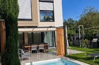 Haus kaufen in Donau, 1220 Wien, Haus nahe Alte Donau / Pool / Provisionsfrei / 2 Stellplätze