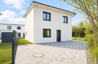 Einfamilienhaus kaufen in 2512 Traiskirchen, Erstbezug! Familientraum mit Garten in Traiskirchen, private Zufahrt inklusive!