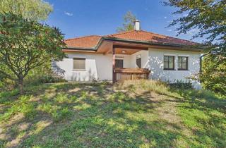 Einfamilienhaus kaufen in 2434 Götzendorf an der Leitha, Charmantes Einfamilienhaus mit Terrasse, Garage und Kachelofen in Götzendorf, sanierungsbedürftig