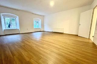 Wohnung mieten in Bahnhofstraße 10, 4650 Lambach, Klein, fein & bald mit neuer Küche – 1-Zimmer-Wohnung in Lambach