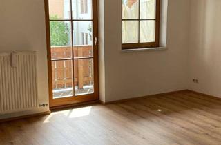 Wohnung mieten in Bahnhofstr. 15a, 6380 Sankt Johann in Tirol, 2-Zimmer Mietwohnung in zentraler Lage mit Südbalkon
