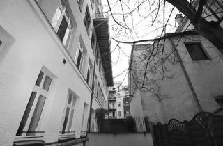 Loft kaufen in Schottenfeldgasse, 1070 Wien, Große Fläche - Wohnung/Büro und Werkstätte - befristet vermietete Fläche zu verkaufen