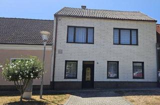 Haus kaufen in 2136 Laa an der Thaya, Haus mit Blick auf die Burg!