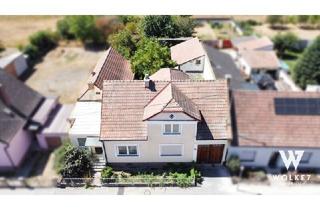 Einfamilienhaus kaufen in 2275 Bernhardsthal, Sanierungsobjekt mit über 1.400 m² Bau- und Grünland