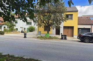 Einfamilienhaus kaufen in 2151 Asparn an der Zaya, Nachhaltig Wohnen im Weinviertel: Charmantes und gepflegtes Ziegelmassiv-Einfamilienhaus in Top-Lage von Asparn - nahe Mistelbach: 4 Zimmer + separate Küche, Garage, Dämmung & Kunststofffenster um nur 199.900 €