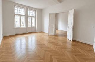 Wohnung kaufen in Schloßberg, 8010 Graz, ERSTBEZUG mit Schlossbergblick !!,**RARITÄT**3 ZI Altbau-Ikone in Bestlage nähe Augartenpark: elegant ausgestattet - 2 Balkone*, Förderung**