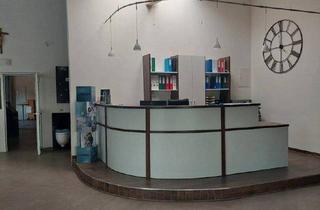 Büro zu mieten in 2422 Pama, 2422 Pama - Büro- und Lagerflächen zu vermieten
