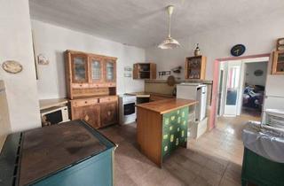 Bauernhäuser zu kaufen in 2051 Zellerndorf, Traditionelles Bauernhaus mit großem Grundstück & Nebengebäuden – sanierungsbedürftig in 2051 Zellerndorf