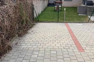 Garagen mieten in Ober Bregarten 2, 2482 Münchendorf, Großer Stellplatz in Münchendorf zu Vermieten