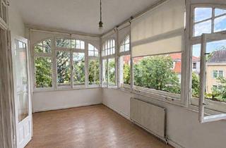 Wohnung kaufen in 1130 Wien, Altbautraum mit 3 Zimmern und ca. 130 m²