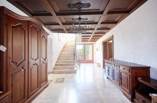 Villen zu kaufen in 5202 Neumarkt am Wallersee, 2.000 m² Grundstück im Salzburger Umland – Villa mit Geschichte und Potenzial
