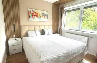 Wohnung kaufen in 2500 Baden, Exquisites Wohnen mit großzügiger Sonnen-Terrasse und Schwimmbiotop