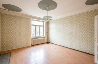 Wohnung kaufen in 1130 Wien, Neu Sanierungsbedürftige 2-Zimmer-Altbauwohnung in Hietzing