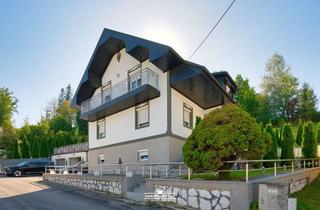 Haus kaufen in 4870 Vöcklamarkt, Gepflegtes Familienhaus in sonniger Hanglage mit schönem Sommergarten und 3 Garagenplätzen