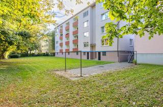 Wohnung kaufen in Dariogasse, 5020 Salzburg, Modernisieren und Profitieren: 3-Zimmer-Wohnung mit Einzelgarage in Salzburg Süd - Josefiau, Nähe Nawi