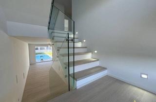 Haus kaufen in 2540 Bad Vöslau, ZIEGELHAUS IN BAUMEISTERQUALITÄT! INKLUSIVE POOL. 5 ZIMMER. PROVISIONSFREI für den Käufer.