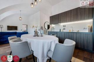 Wohnung kaufen in Donau, 1190 Wien, Leben im historischen „Freihof“ in Döbling: großzügige 3 Zimmer Wohnung mit Blick auf die Donau - Optional mit Parkplatz & Garten mit Pool