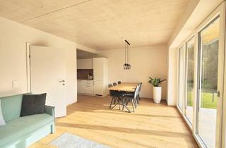 Haus kaufen in 9210 Pörtschach am Wörther See, Anlageobjekt am Wörthersee: Neues, voll möbliertes Ferienhaus mit Dachterrasse, Garten.