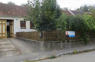 Haus kaufen in Eggenburg, Pulkau, 3743 Röschitz, 3743 Röschitz: Sanierungsbedürftiges Landhaus mit Großzügigem Stadel