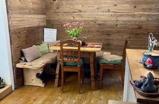 Wohnung kaufen in 6370 Kitzbühel, ALPENCHARME MIT EIGENEM GARTEN - Reihenhaus mit drei Schlafzimmern und Terrasse in Kitzbühel