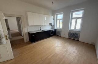 Wohnung kaufen in Brünner Straße, 1210 Wien, Sanierungsbedürftige Altbauwohnung mit 5 Zimmer
