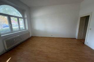 Wohnung kaufen in Brünner Straße, 1210 Wien, Sanierungsbedürftige Altbauwohnung mit Garten