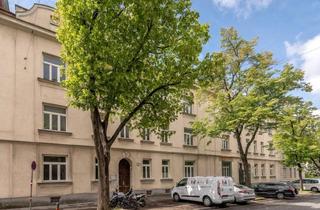 Wohnung kaufen in 1130 Wien, Neu 1-Room Period Apartment With 30 m² in Hietzing - Renovation Needed, No Heating