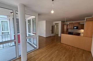 Wohnung kaufen in Eisenhandstraße, 4020 Linz, Eigentumswohnung in zentraler Linzer Lage mit Tiefgaragenplatz