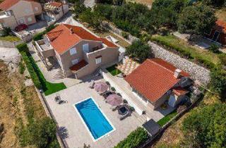 Villen zu kaufen in Put Blaca 30A, 1010 Wien, KROATIEN, DALMATIEN, Luxusvilla mit Pool & Meerblick – Traumdomizil & Top-Investment