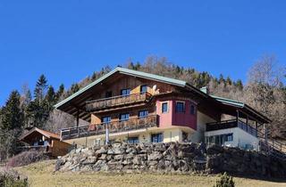 Einfamilienhaus kaufen in Leitnweg, 9554 Sankt Urban, Logenplatz über den Wolken Kärntens: Exklusives Einfamilienhaus für die große Familie in Sankt Urban