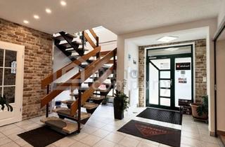Lager kaufen in 7123 Mönchhof, Großzügiges Lager mit Freifläche in Mönchhof, 3582M², Teilrenoviert, 6 Stellplätze, €850.000