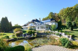 Villen zu kaufen in 7202 Bad Sauerbrunn, Wohnen mit weitem Horizont: Villa in Aussichtslage mit Wellnessbereich und Parkgarten