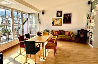 Wohnung kaufen in 3400 Klosterneuburg, Sonnige 4-Zimmer-Dachgeschosswohnung mit traumhafter Dachterrasse und Carport in Klosterneuburg: Urbanes Flair, stilvolles Wohnen und entspannte Lebensqualität – ein Zuhause mit besonderem Charme!