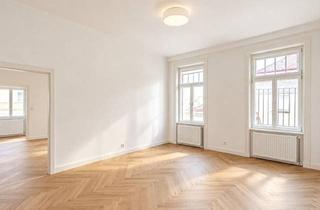Wohnung kaufen in Lichtentaler Gasse, 1090 Wien, Neu Komplett Sanierungsbedürftiger 3-Zimmer-Altbau mit Lift im 3. Stock Nahe Liechtensteinpark