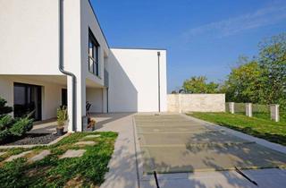 Haus mieten in 4484 Kronstorf, Doppelhaushälfte mit Pool und Blick auf die Enns – Kronstorf