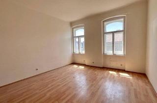 Wohnung kaufen in Meiselstraße, 1150 Wien, Sonnige Altbau-Garconniere mit tollem Ausblick
