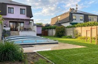 Reihenhaus kaufen in 2183 Neusiedl an der Zaya, DRAUSSEN GRILLEN. DRINNEN CHILLEN. | vollrenovierte Doppelhaushälfte in Ruhelage | ca. 104 m² WF | überdachter Pool | Garage