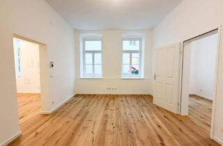 Wohnung kaufen in Hütteldorfer Straße, 1150 Wien, U3 "Hütteldorfer Straße": hofseitige, sanierte Wohnung inkl. 33 m² Lager