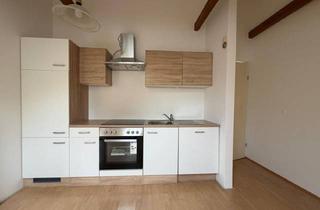 Wohnung mieten in Lkh Graz, Karl-Franzens-Universität, 8010 Graz, Heimelige Mansarde mit Charme: Wohnen in Bester Lage Nahe Uni & Lkh